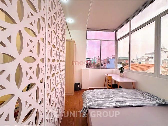 Hình ảnh Mb6623 nạp rút nhanh chóng tone hồng tách bếp - Thang máy view thành phố siêu chill