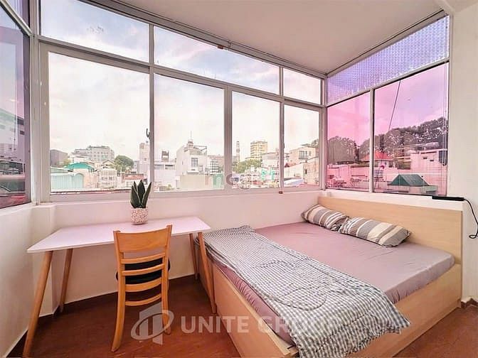 Hình ảnh Mb6623 nạp rút nhanh chóng tone hồng tách bếp - Thang máy view thành phố siêu chill