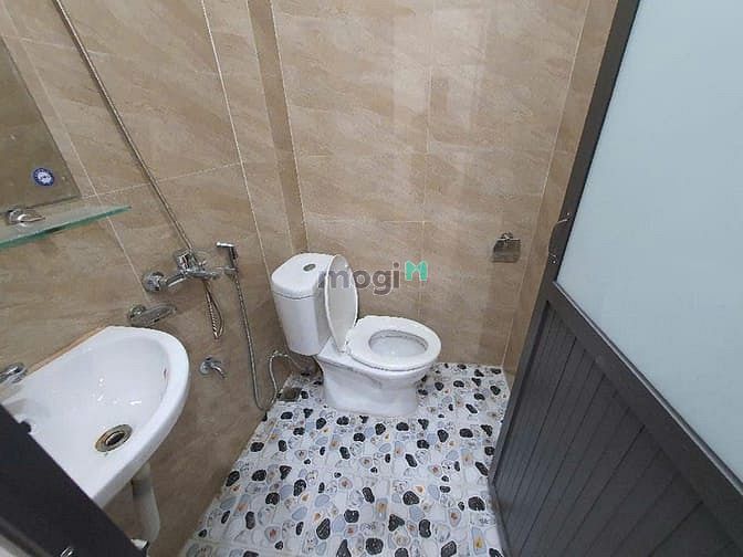Hình ảnh Chẳng Tin Cầm 3.55 Tỷ Mua Được Nhà 25m2 Đống Đa 😲😲😲