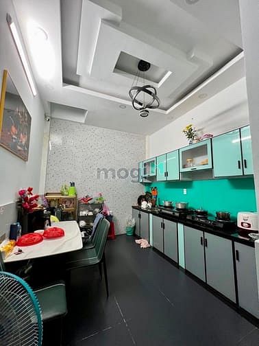 Hình ảnh Bán nhà đường Phạm Văn Bạch phường 15, tân bình - 4 tầng