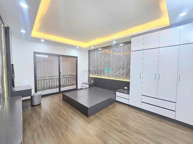 Hình ảnh Bán nhà Thanh Trì mới kính koong 2 thoáng nhỉnh 4 tỷ