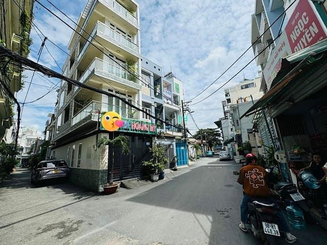 Hình ảnh 241103475- Phạm Văn Chiêu- HXH sát mặt tiền - 4 x 12 m chỉ 4,75 tỷ.