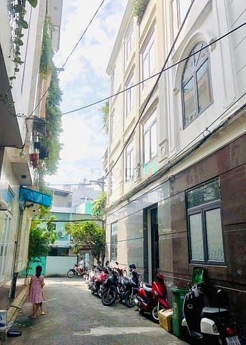 Hình ảnh Bán nhà đường Phạm Văn Bạch Hoàng Bật Đạt, phường 15, tân bình, 4 tầng