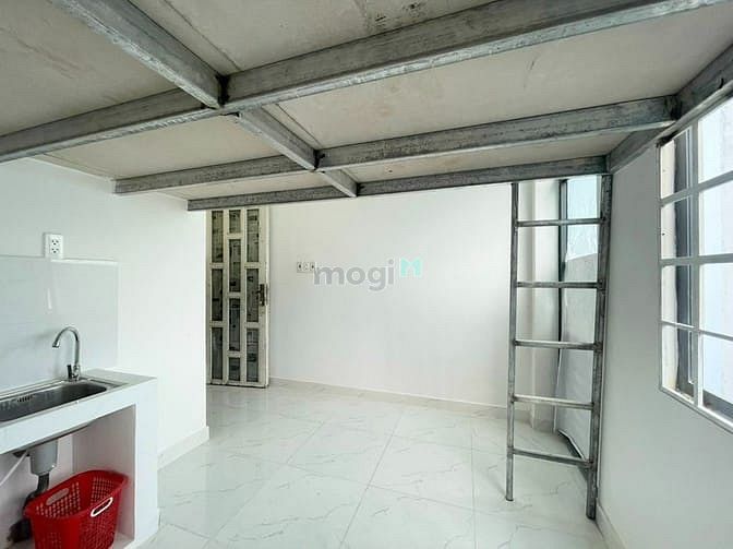 Hình ảnh Phòng trọ cách UFM Võ Văn Hát 500m