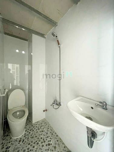 Hình ảnh Phòng trọ cách UFM Võ Văn Hát 500m