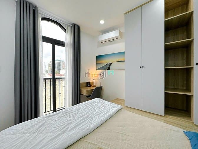 Hình ảnh CHDV Cao Cấp, Ban Công Riêng, Đầy Đủ Nội Thất ngay Cách Mạng Tháng Tám