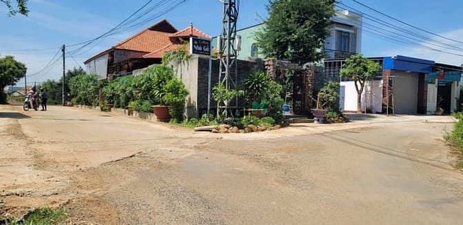 Hình ảnh Đất full thổ cư 10x30 Tp.Plieku, cách quảng trường Đại Đoàn Kết 5km