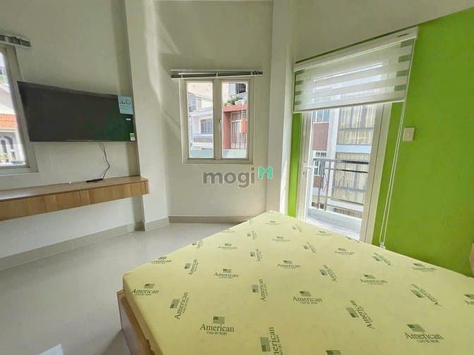 Hình ảnh Chính Chủ Cho Thuê Căn Hộ Mới 100% ngay Cầu Nguyên Văn Cừ Quận 1