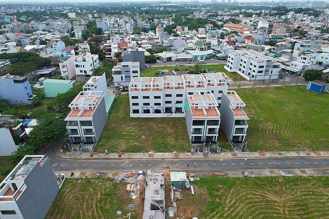 Hình ảnh Duy nhất lô đất hoán đổi 100m2 Đông Tăng Long sổ hồng riêng xây tự do