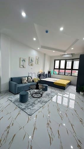 Hình ảnh Ngã Tư Sở 30m2 Mới Tinh Full Đồ Thang Máy Giá Tốt