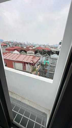 Hình ảnh Ngã Tư Sở 30m2 Mới Tinh Full Đồ Thang Máy Giá Tốt