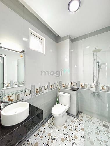 Hình ảnh Mb6623 nạp rút nhanh chóng 2PN thang máy ngay CV Hoàng Văn Thụ, Lăng Cha Cả