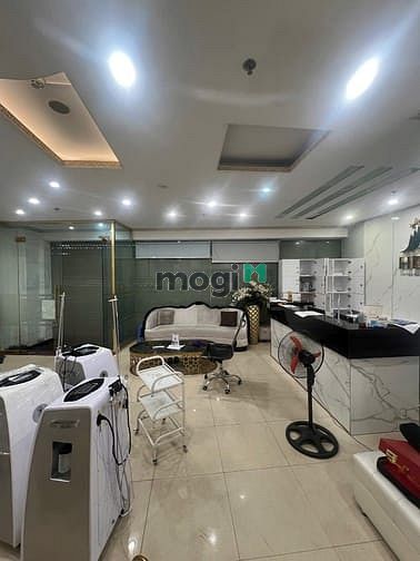 Hình ảnh Cho thuê nhà mặt phố NGUYỄN VĂN HUYÊN, DT 115m2x7 tầng, MT 9.2m, 220tr