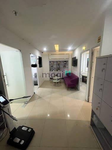 Hình ảnh Cho thuê nhà mặt phố NGUYỄN VĂN HUYÊN, DT 115m2x7 tầng, MT 9.2m, 220tr