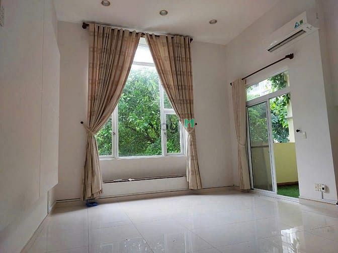 Hình ảnh Cho thuê biệt thự liên kế, Phú Mỹ Hưng, Quận 7, Giá rẻ
