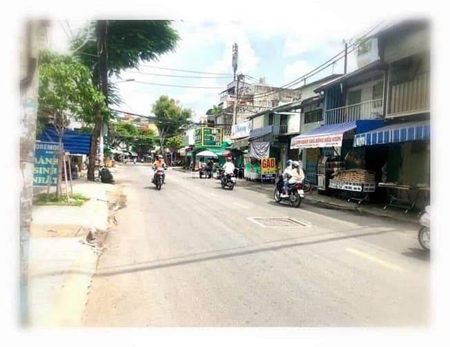 Hình ảnh Nhà mặt tiền ( chính chủ ) đường Lạc Long Quân   khu dân cư sầm uất.