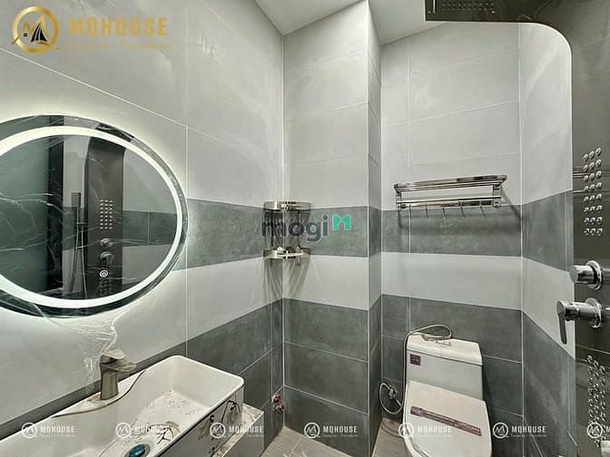 Hình ảnh Căn Hộ FULL Nội Thất Cửa Sổ Thoáng - Ngay Đường Hòa Bình - Đầm Sen