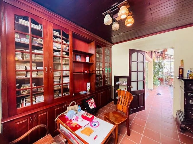 Hình ảnh Bán Nhà Phân Lô Phố Trần Quốc Hoàn - Cầu Giấy - Dt 40/50m2 x 5 tầng.