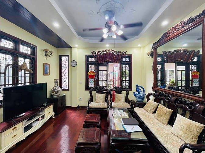 Hình ảnh Bán Nhà Phân Lô Phố Trần Quốc Hoàn - Cầu Giấy - Dt 40/50m2 x 5 tầng.