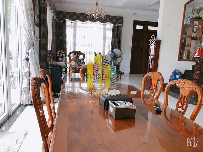 Hình ảnh Biệt Thự Hầm 3 Lầu Full Nội Thất Giá 50 triệu