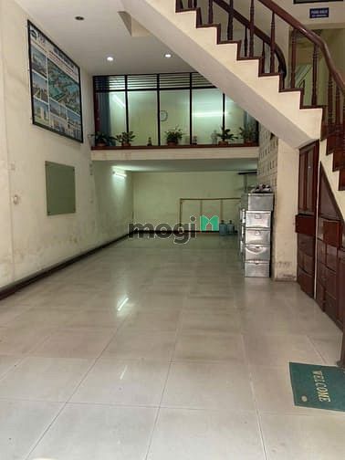 Hình ảnh Cho thuê nhà ngõ phố Đỗ Quang, Cầu Giấy. DT 70m2, 5 tầng. Giá 35 triệu