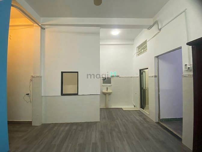 Hình ảnh Cho Thuê Nhà Nguyên Căn, Full Nột Thất, Có 2 PN,1 P.Bếp,1 P.khách,