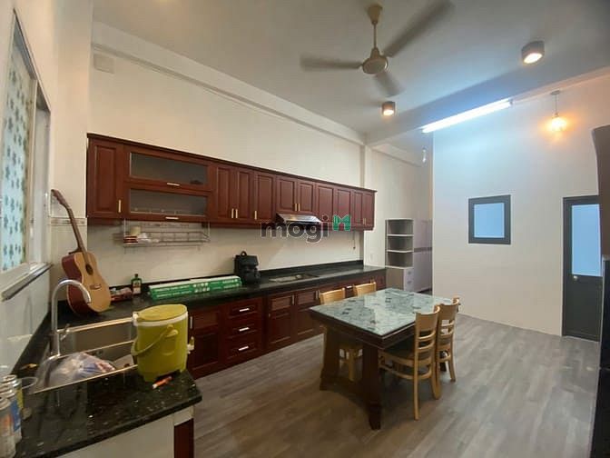 Hình ảnh Cho Thuê Nhà Nguyên Căn, Full Nột Thất, Có 2 PN,1 P.Bếp,1 P.khách,