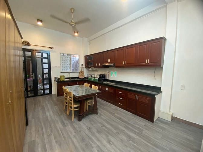 Hình ảnh Cho Thuê Nhà Nguyên Căn, Full Nột Thất, Có 2 PN,1 P.Bếp,1 P.khách,
