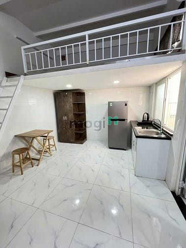 Hình ảnh Duplex cửa sổ trời rộng 30m2 view Landmark 81
