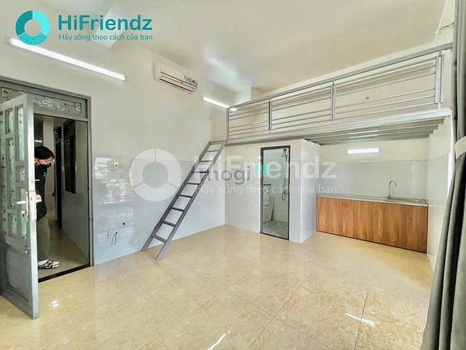 Hình ảnh Duplex ban công nội thất cơ bản ngay sau VLU