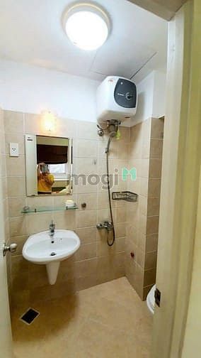 Hình ảnh Chung cư Central Garden, Võ Văn Kiệt, Q1: 79m2, 2p ngủ,NT, 13tr