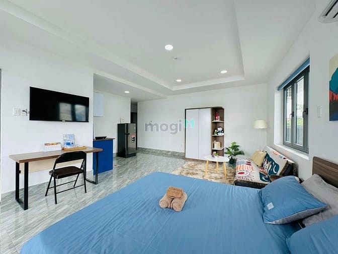 Hình ảnh Căn Hộ Ban Công, Đầy Đủ Nội Thất, Dạng 1PN 1PK ngay Cộng Hoà