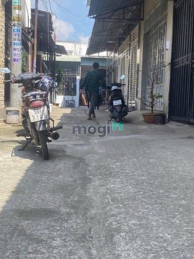 Hình ảnh Nhà Phú Hoà 3pn đường 4m chỉ 2ti1