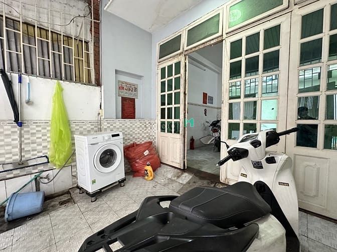 Hình ảnh CHDV 6 PN HXH Sát Bến Xe Mièn Đông