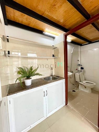 Hình ảnh Phòng cho thuê có gác có ban công cách Etown Tân Bình chỉ 3p