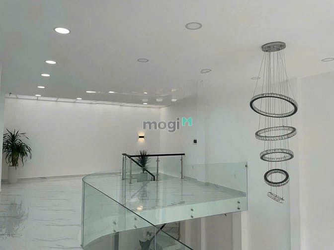 Hình ảnh Cho thuê nhà mới gần út tịch- diện tích 5.4x12m