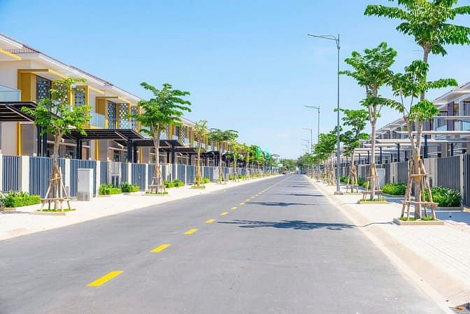 Hình ảnh Giỏ hàng độc quyền nhà phố 3 lầu, chỉ 2.64 tỷ trả trước 800tr nhận nhà