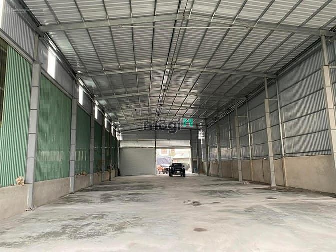 Hình ảnh Cho thuê kho HOT 352m2, 580m2 cạnh sân bay Tân Sơn Nhất, Q. Tân Bình.