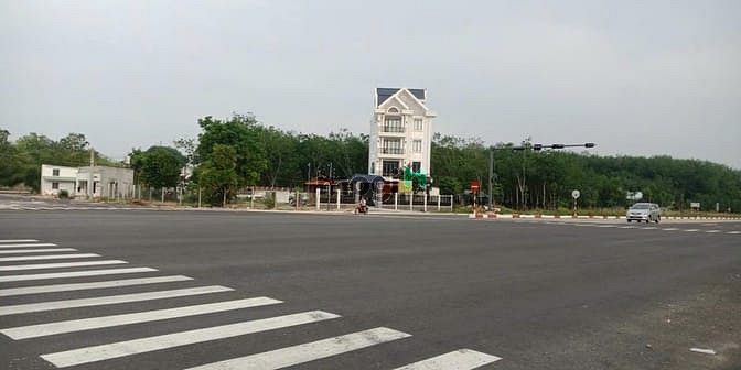 Hình ảnh Đất ngộp chánh phú hoà 10x35 đường lớn 1ti1