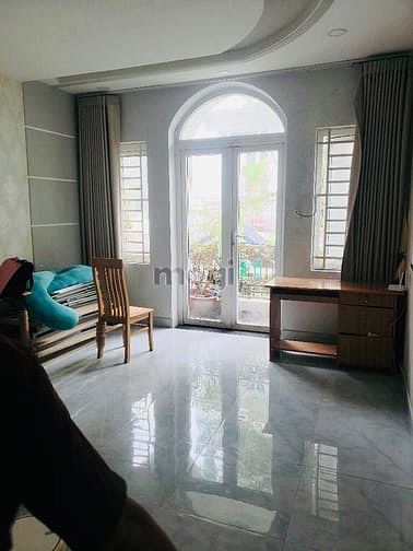 Hình ảnh Siêu phẩm Phạm Văn Bạch Cống Lở - 4x14 - 5 tầng - 2 ô tô tránh