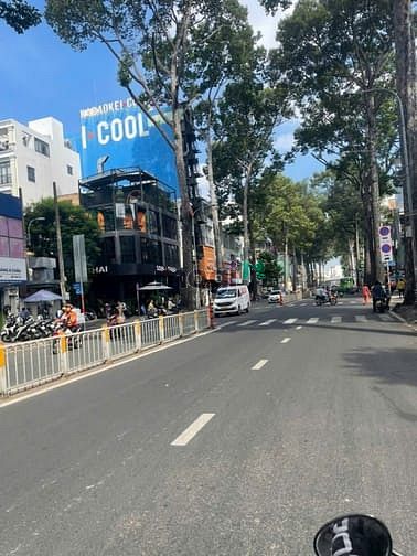 Hình ảnh Không có mặt tiền thứ 2 để so sánh