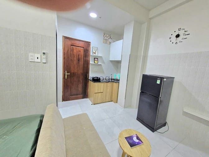 Hình ảnh Studio Rộng 30m2 Nội Thất Hiện Đại Gần Cầu Nguyễn Văn Cừ