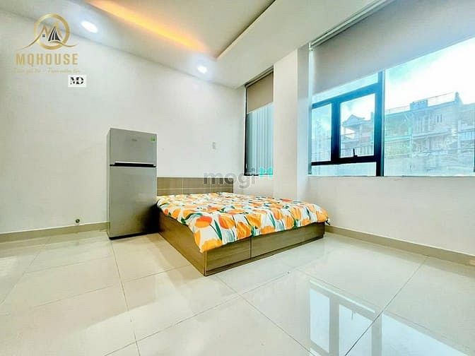 Hình ảnh Studi Cửa Kính Sang Trọng Gần cầu Nguyễn Văn Cừ