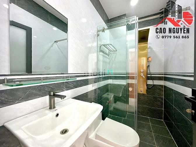 Hình ảnh Nhà 1 trệt 1 lửng 3 lầu, 5 phòng ngủ, Đường Liên Khu 4-5.