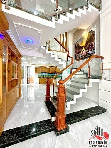 Hình ảnh Nhà 1 trệt 1 lửng 3 lầu, 5 phòng ngủ, Đường Liên Khu 4-5.