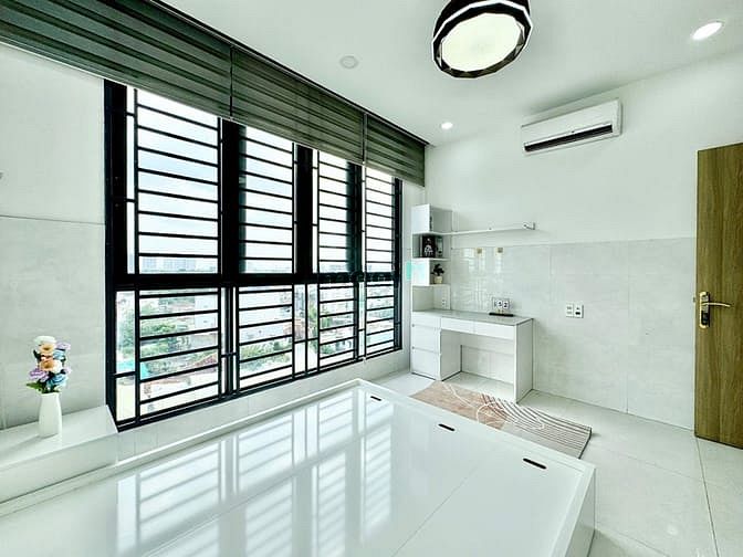 Hình ảnh Căn Hộ 1 Phòng Ngủ 40M2 Cửa Sổ Siêu Rộng Full Nội Thất + Thang máy