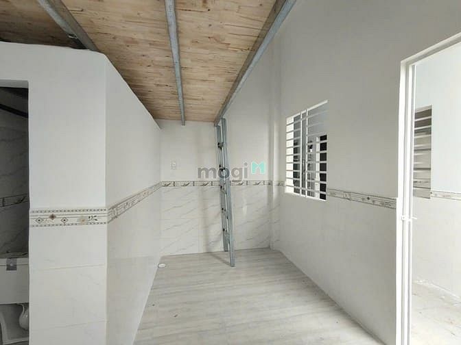 Hình ảnh Phòng mới gần Phan Văn Hớn, giá từ 2tr2
