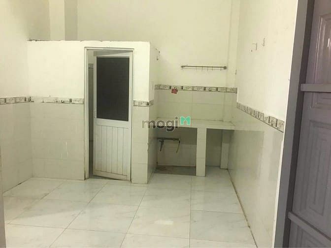 Hình ảnh Phòng trọ gần Chợ Hóc Môn, giá 1tr7