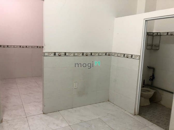 Hình ảnh Phòng trọ gần Chợ Hóc Môn, giá 1tr7