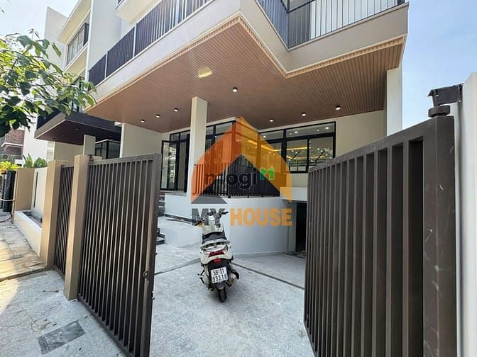 Hình ảnh Toà VP TML 10x20m có thang máy, mới xây dựng giá chỉ 80tr